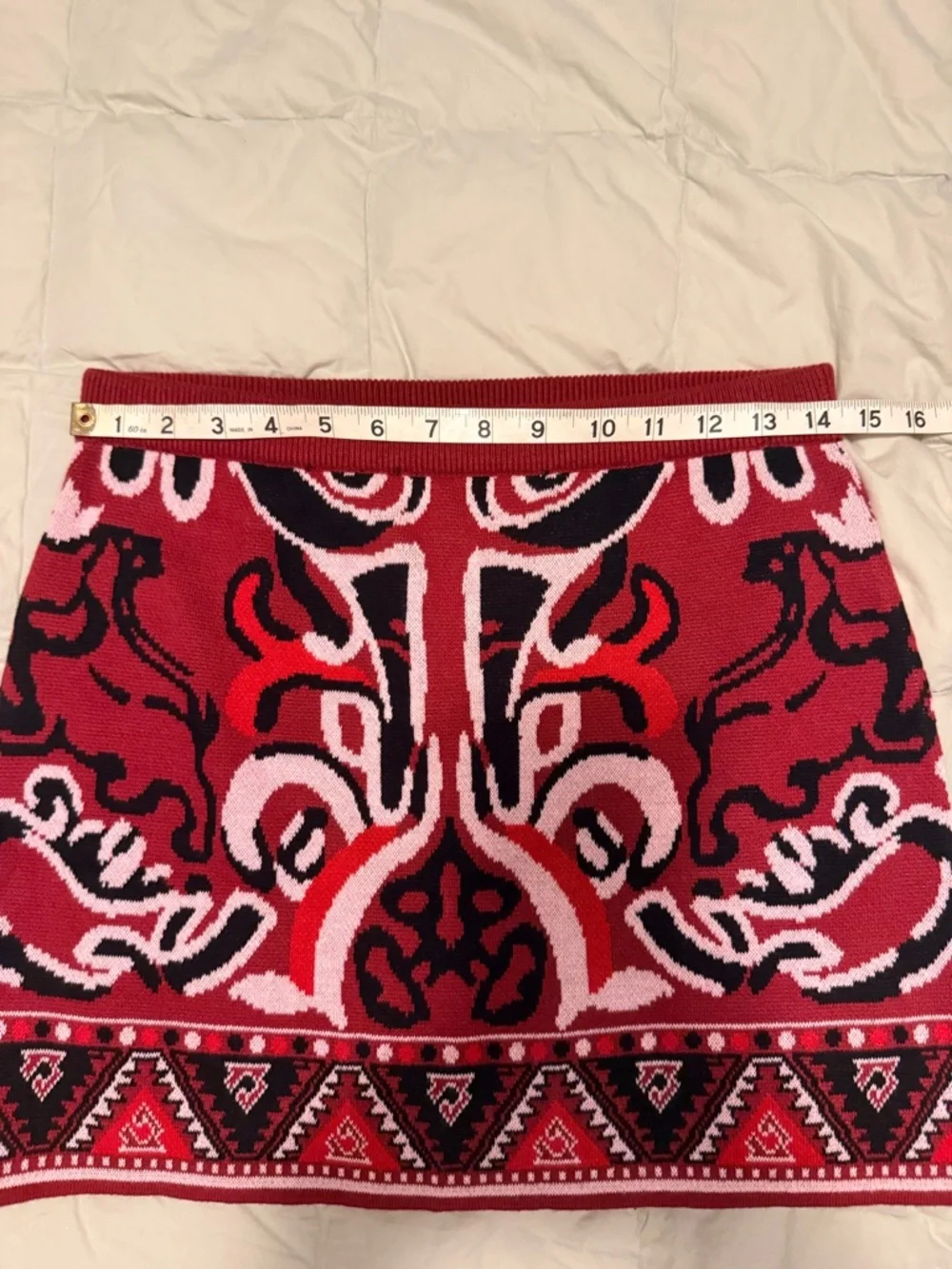 Chelsea & Violet Red & Black Geometric Knit Mini Skirt - Size S NWT - Picture 11 of 12